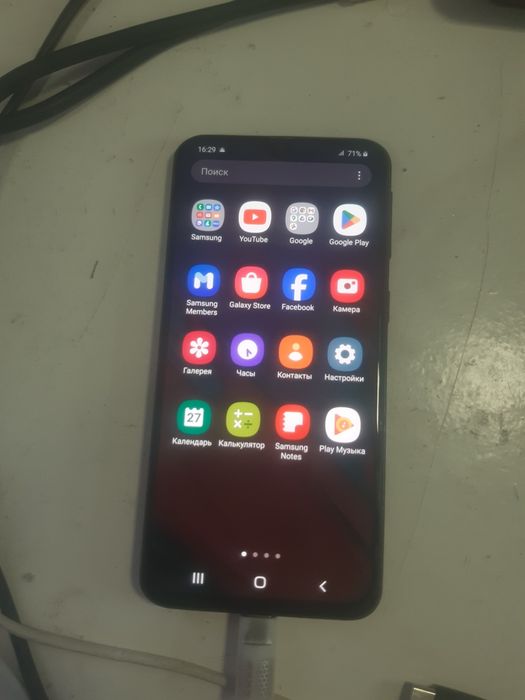 Samsung A40 sotilodi