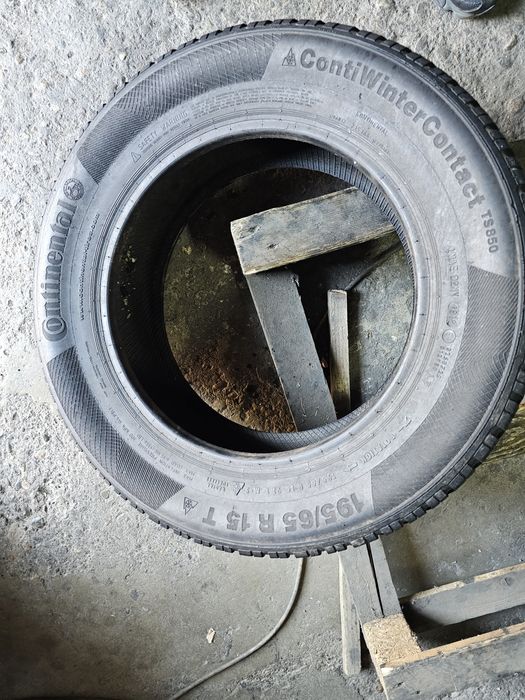 1 anvelopa iarna 195 65  15 Continental