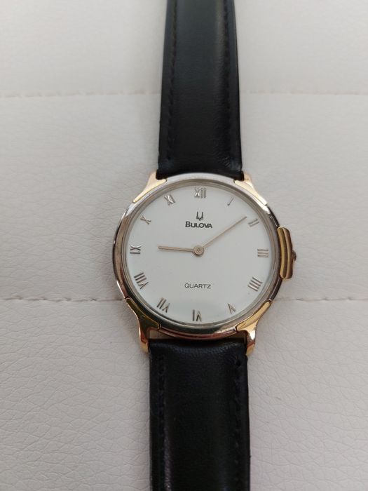 Ceas Bulova, Auriu