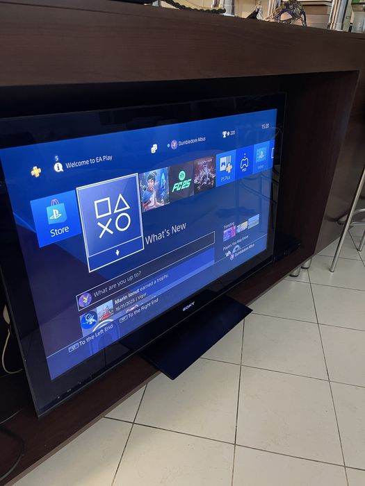 Playstation 4 / PS4 + 4 controllere + 1 joc