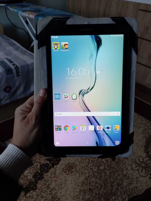 Samsung Galaxy Tab E 8.0 - Като нов+калъф