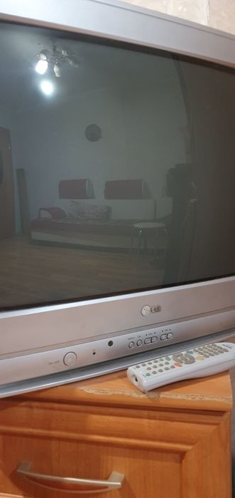 Цветной телевизор LG