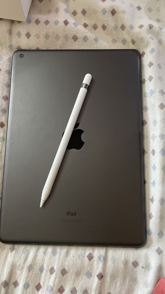 продается Ipad (9th Generation) Wi-Fi