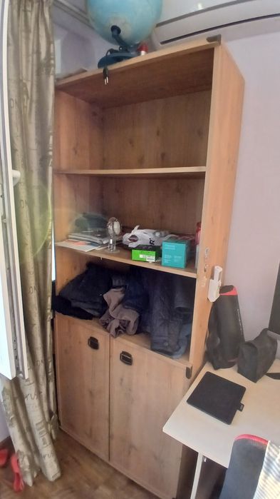 Книжный шкаф срочно