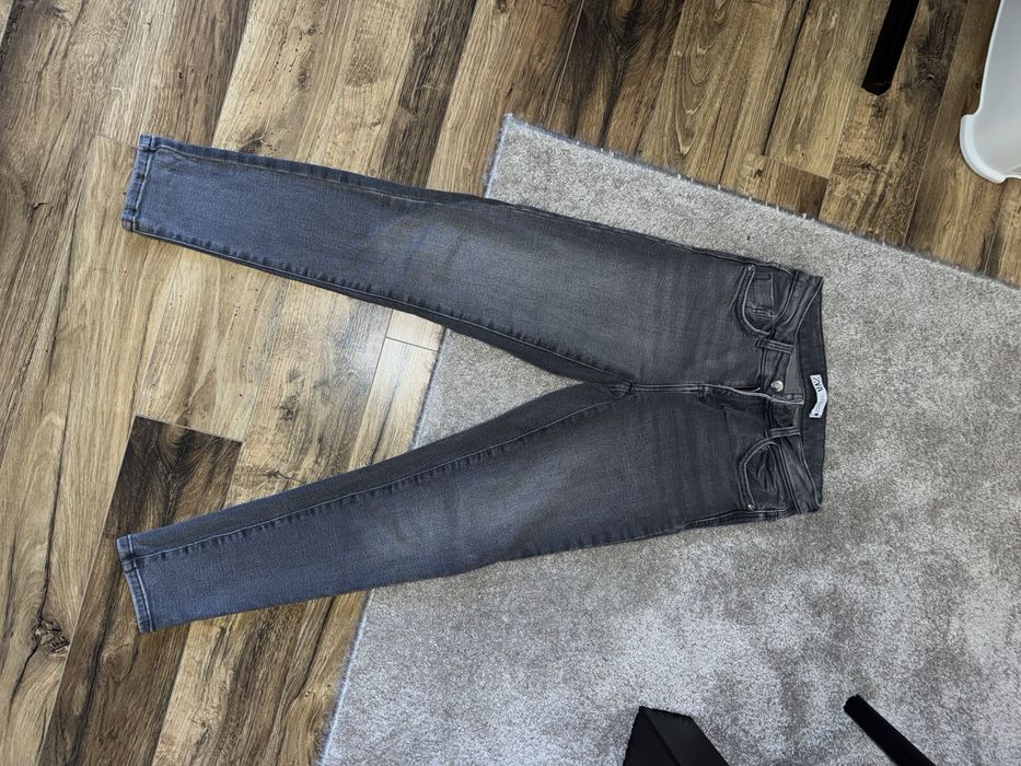 Дамски сиви дънки Zara