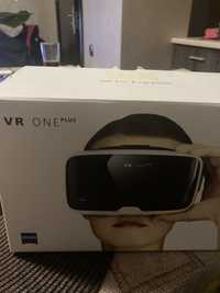 Очила за виртуална реалност Zeiss VR One Plus, Черен/ Бял