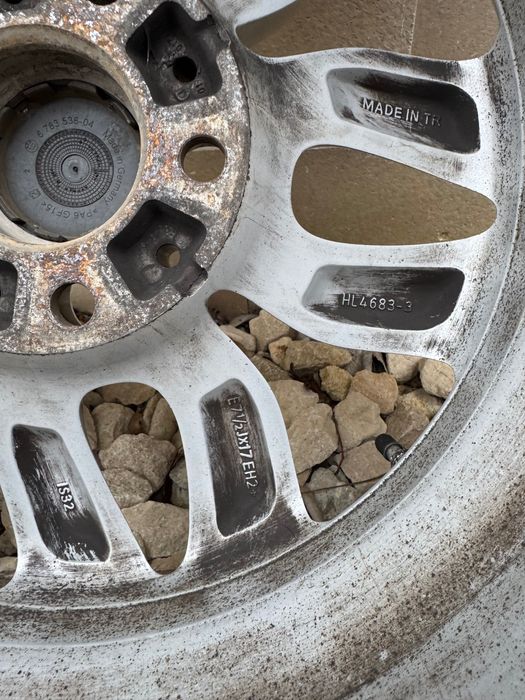 Джанти 17-ки с зимни гуми Bridgestone Blizzak LM-005