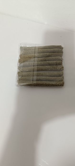 Gustare Rozatoare Betisoare din Iarba