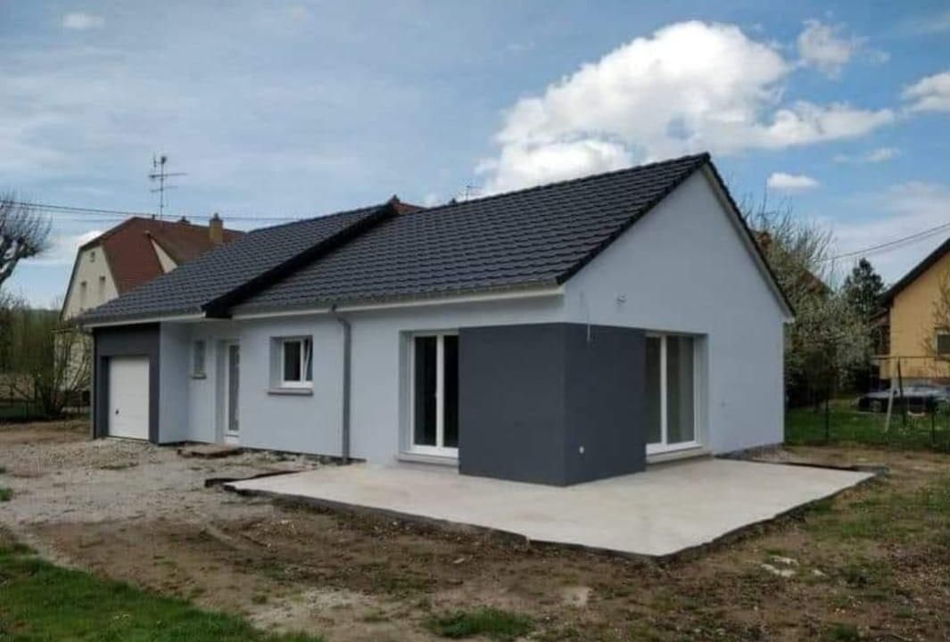 Vând  construim casă pe structură metalică și panou sandwich