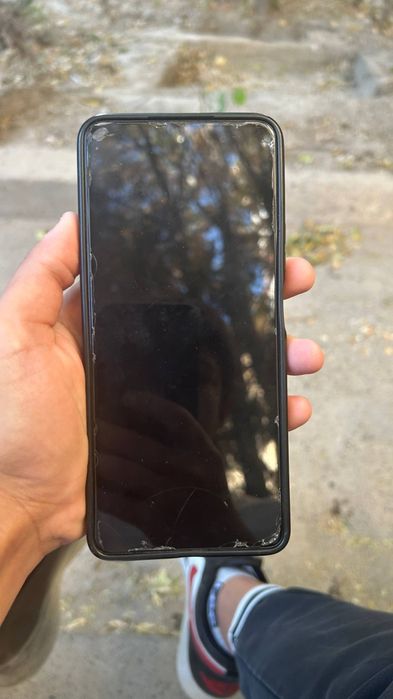 Продаю tecno pova 6 neo