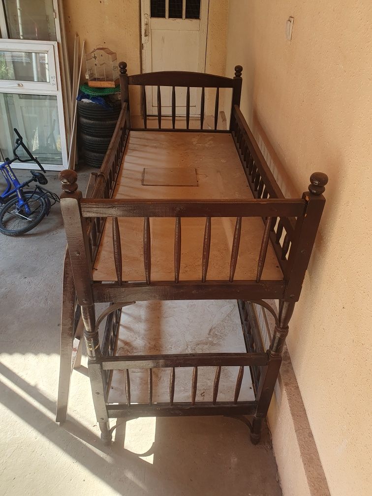 Kravat 2talik sotiladi