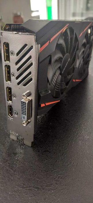 Продавам Перфектна Видео Карта Gigabyte RX 580 8Gb 256bit OC