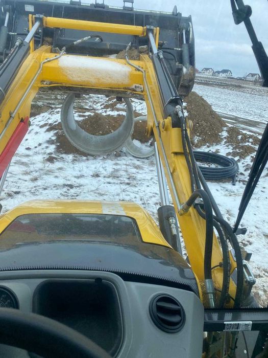 Buldoexcavator - de inchiriat