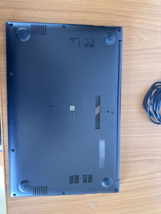 Laptop ultra portabil Asus VivoBook 14 K413 intel core i-5 1135G7