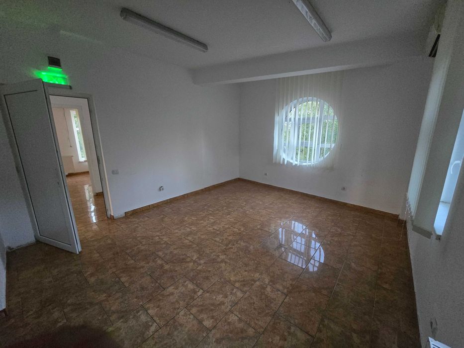 Spatiu Comercial