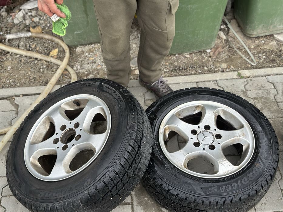 Jante + caucucuri Aproape noi C URI