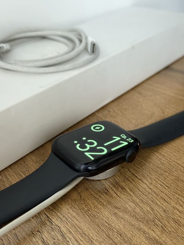 Apple watch 8 45mm midnight