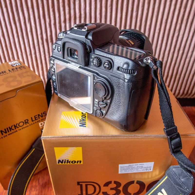 Nikon D300 с DX Nikkor 16-85 f3.5-5.6G VR