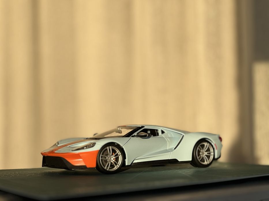 Macheta 1:18 Ford GT Gulf livery Maisto, nu Kyosho, Autoart sau Cmc
