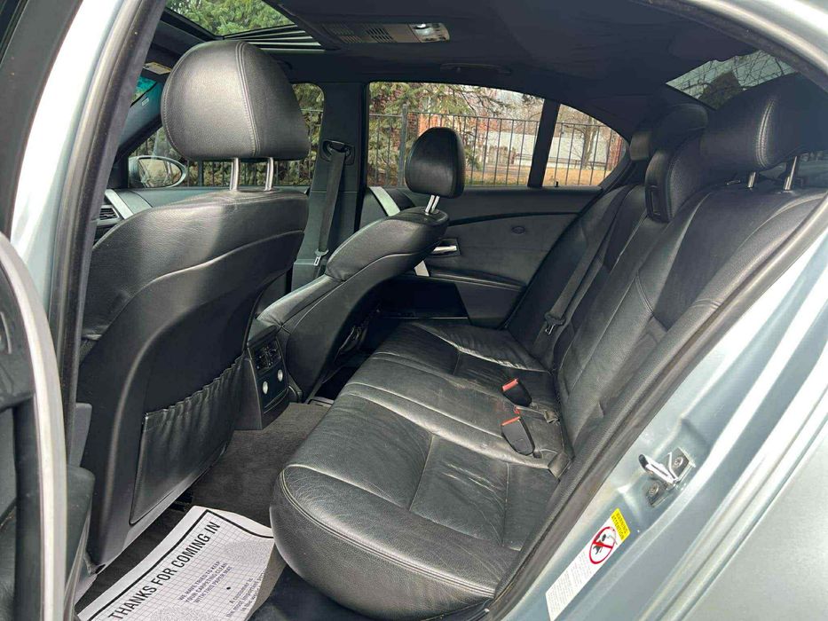 На части BMW E60, M5