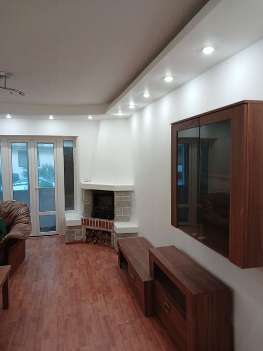 AparApartament 3 camere  parter unirii