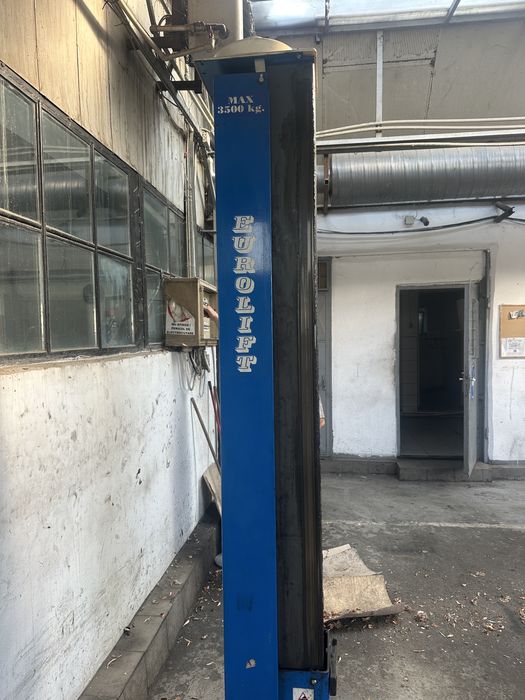 Elvatator space 3200kg stare foarte buna