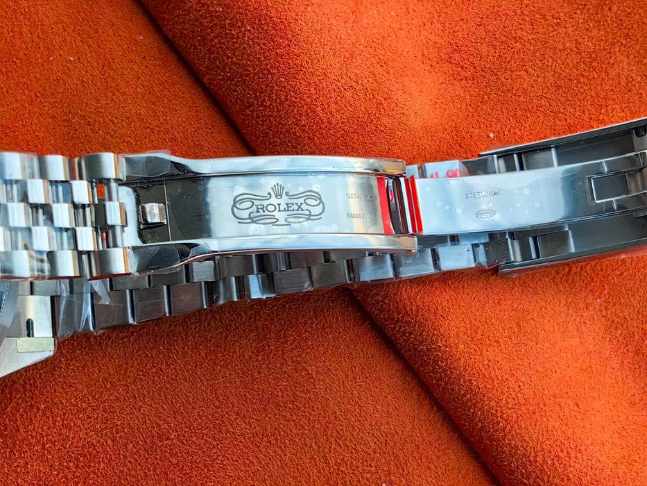 Rolex Datejust 41mm с 2 секунди отлконение