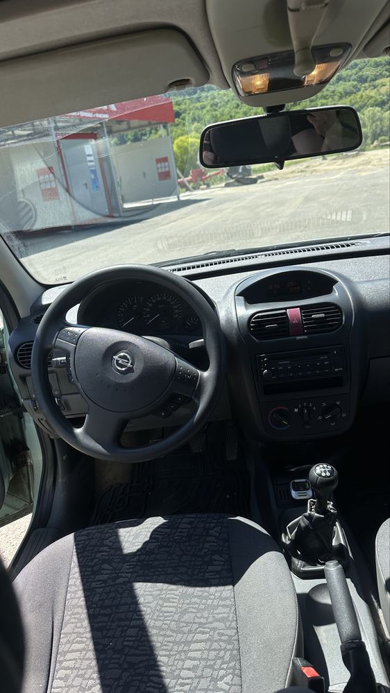 Opel corsa 1.2 benzina