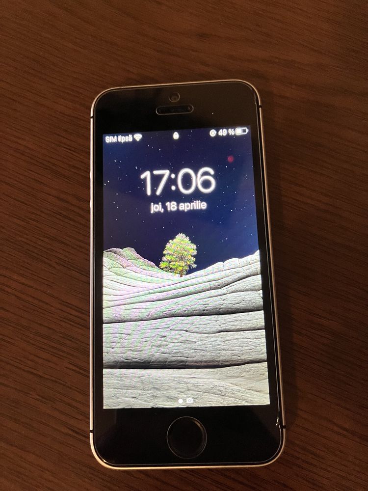 vand iPhone SE 2016