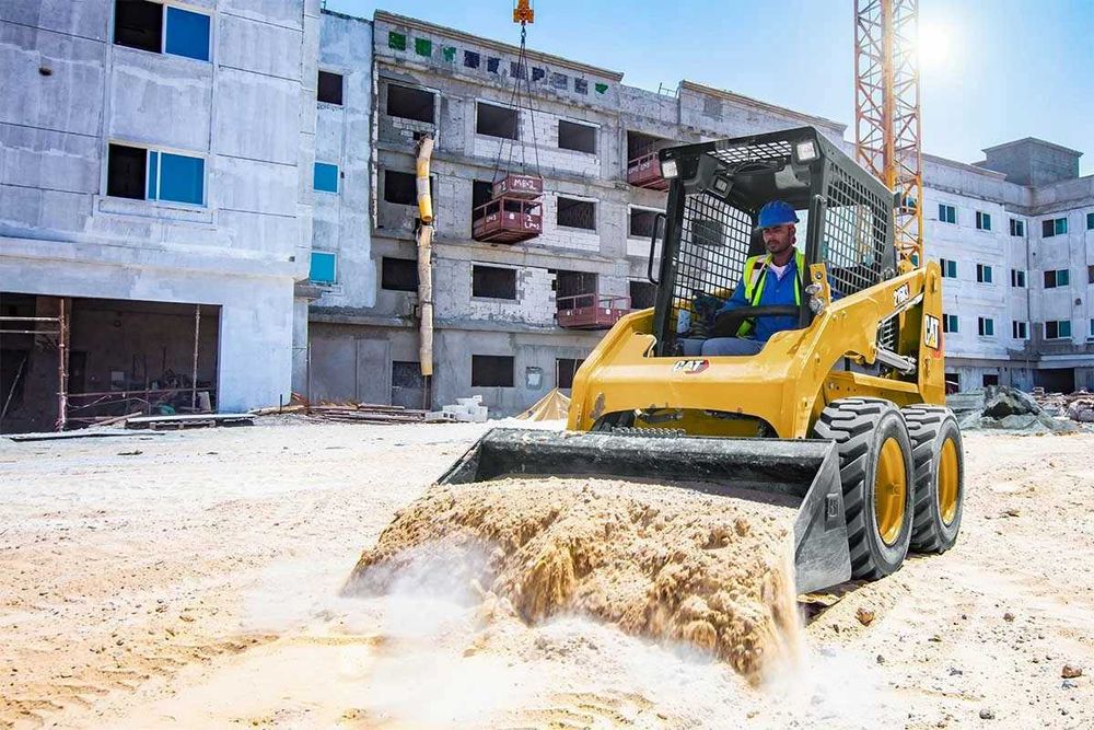 Колесный мини-погрузчик CAT [216B3] 2.6тон