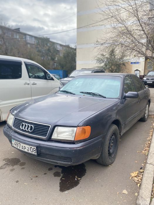 Ауди 100 с4 2.0.