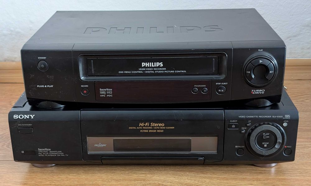 Vand VCR JVC, Sony, etc de top top, 250 RON