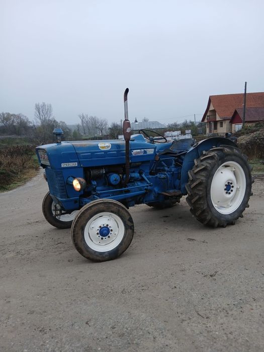 Tractor ford 2000(recent adus in tara)