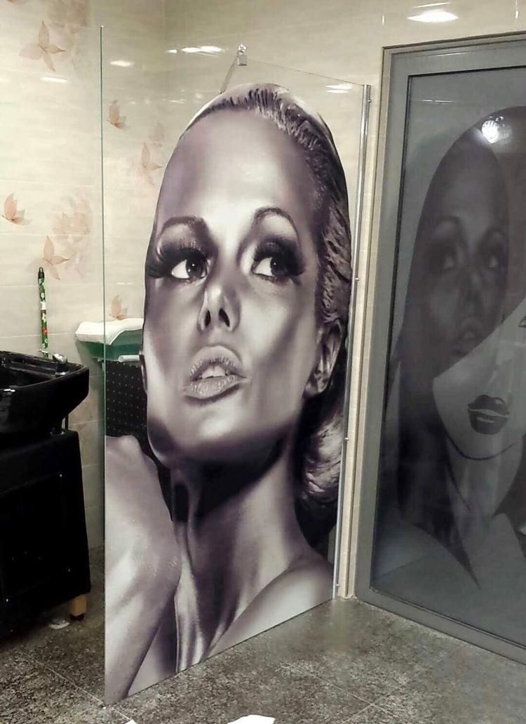 Se vinde apartament,  salon înfrumusețare