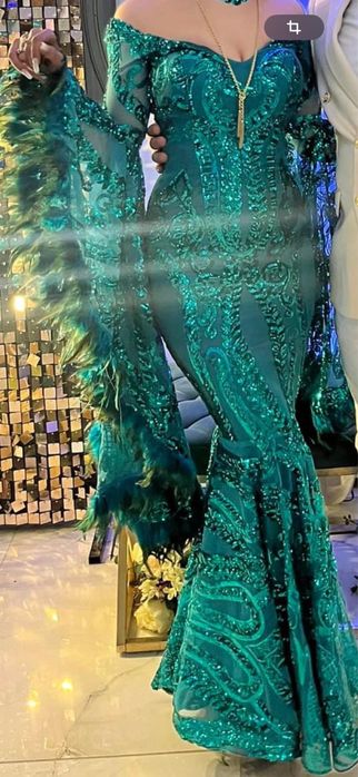 Rochie de seara tip sirena cu maneci clopot marimea 36