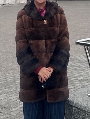 Продам норковую шубу