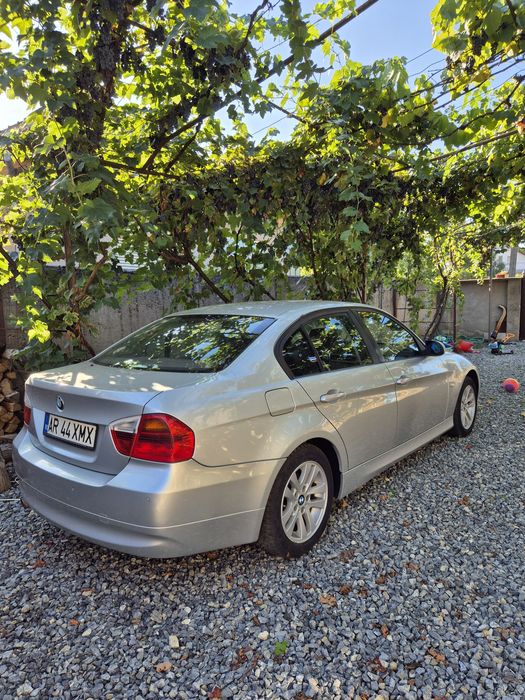 Dezmembrez bmw e90 318i cod N46B20B