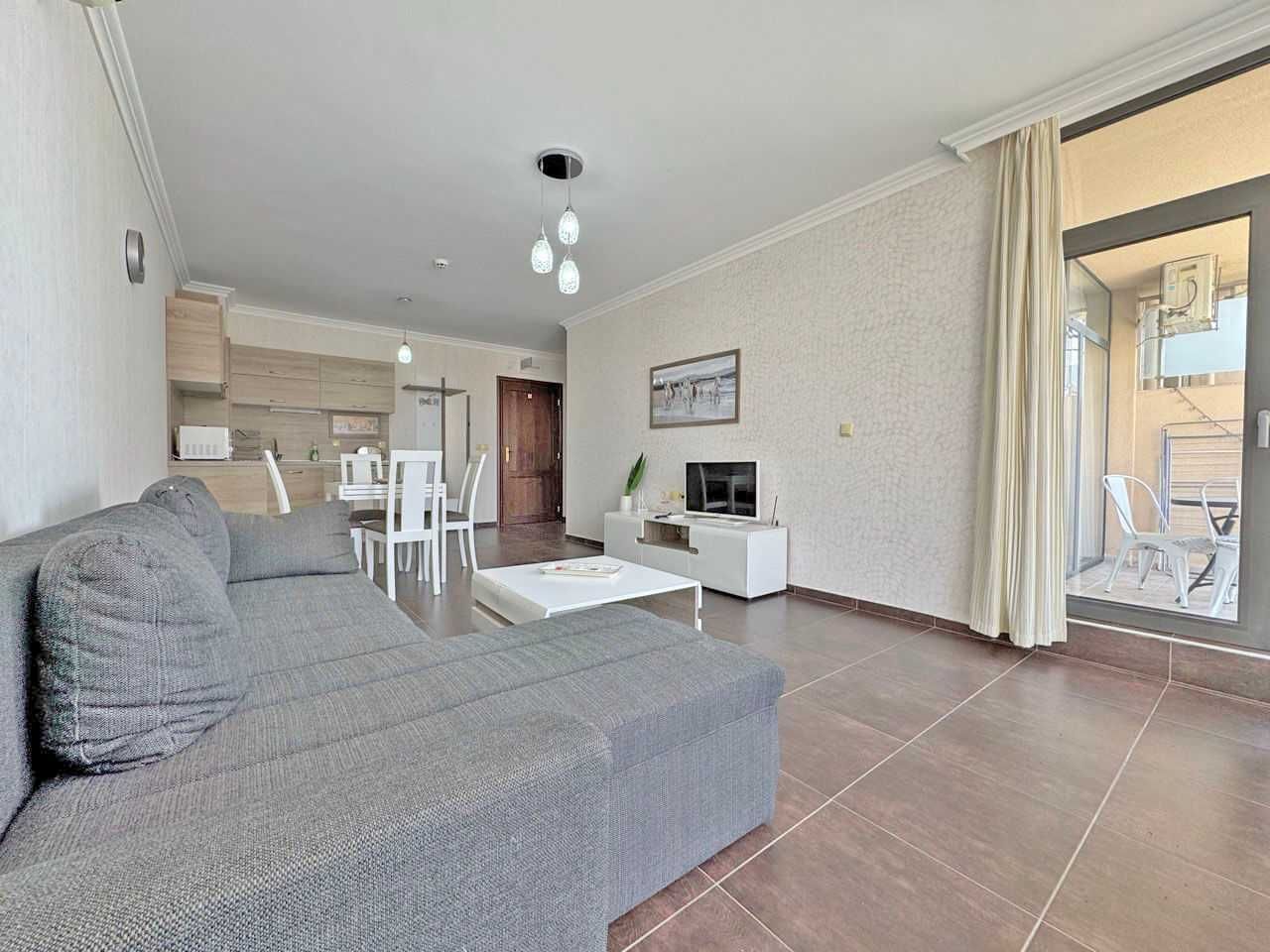 Продава се Двустаен апартамент в Свети Влас - 61 кв.м за 1966 €/кв.м - Снимка #3