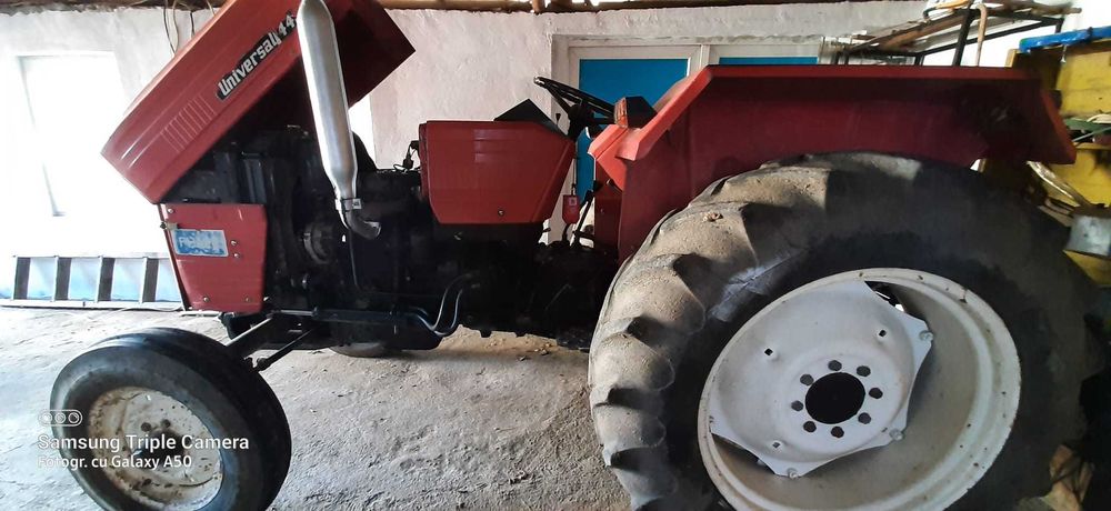 Tractor UTB U445