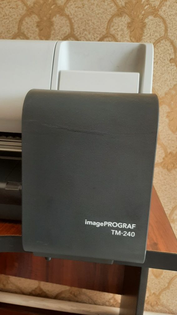Срочно продам плоттер ТМ- 240 почти новая торг