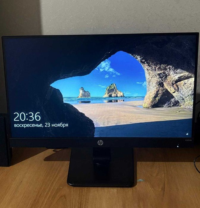 Монитор Hewlett-Packard модель V221vb диагональ 21.45" Black продам