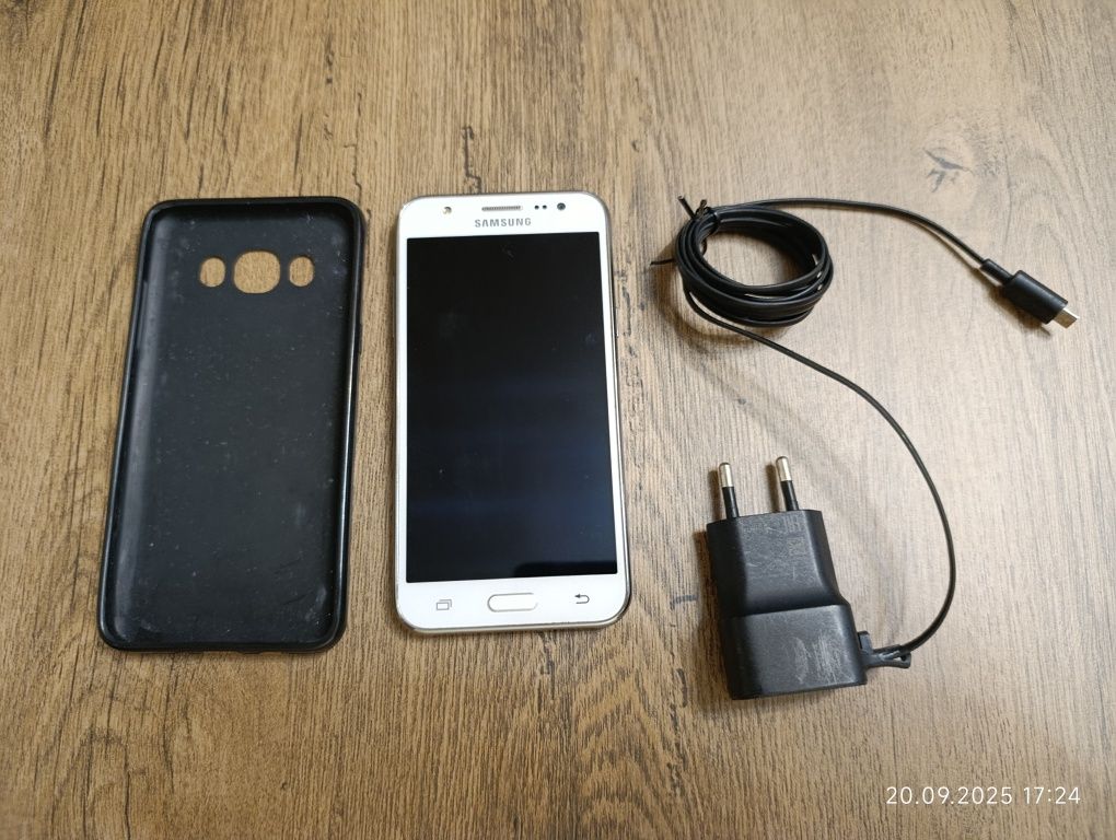 Samsung Galaxy J5, SM-J500FN