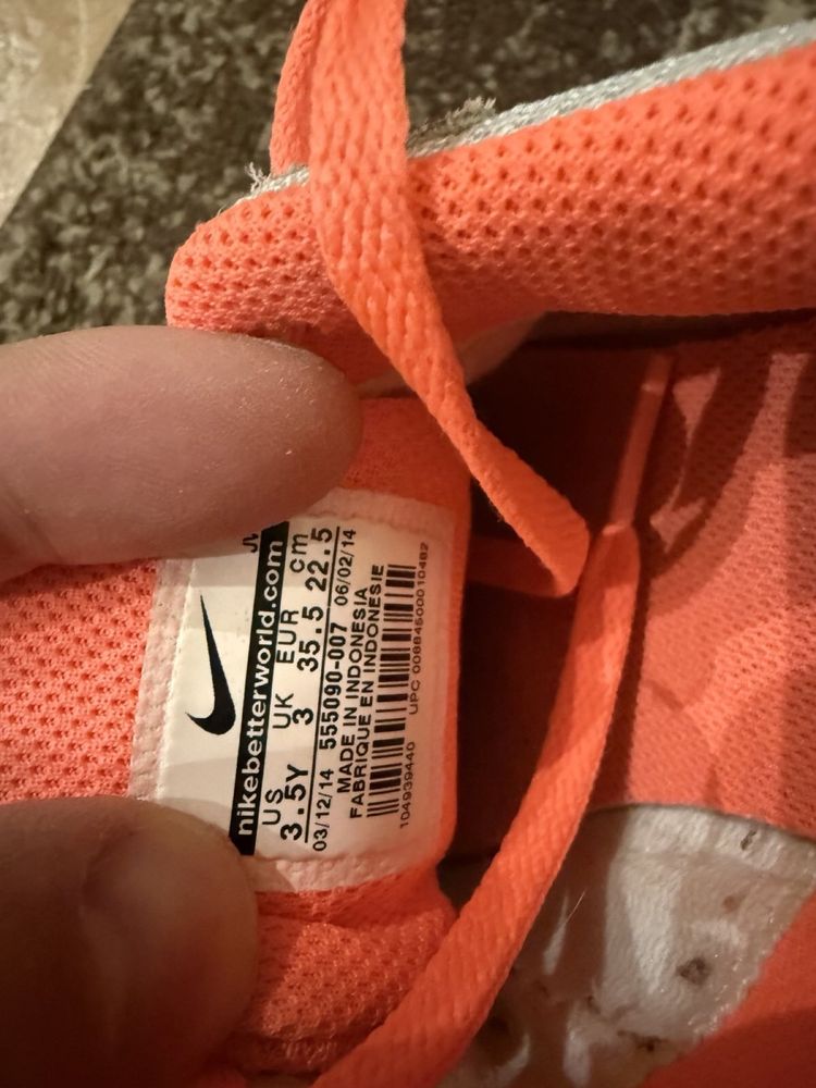 Детскк маратонки за момиче -Nike -35,5номер