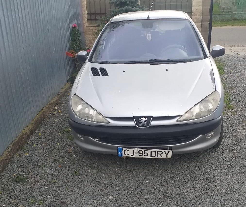 Vând Peugeot 206