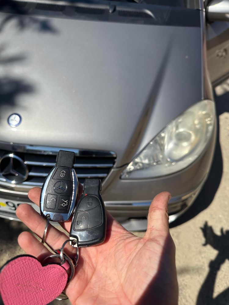 Chei auto / Deblocări / Anulare Imobilizatoare / Reparatii Contacte