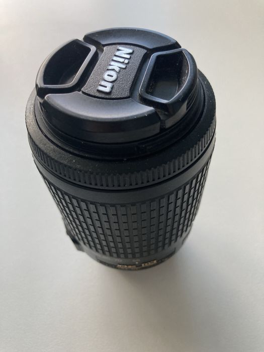 Nikon AF-S DX Nikkor 55-200mm f/4-5.6G VR, за части