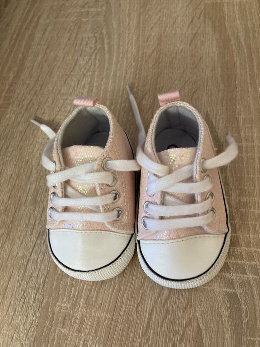 Tenesi bebe 3-6 luni