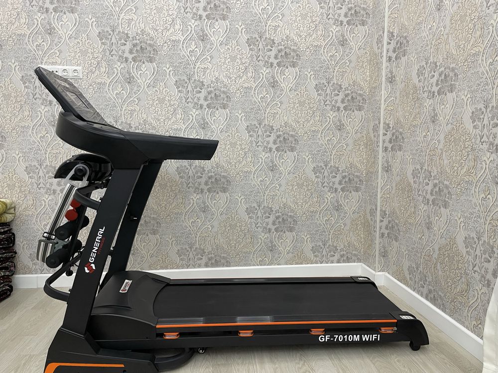Беговая дорожка General Fitness GF-7010M WiFi + массажёр + гантели