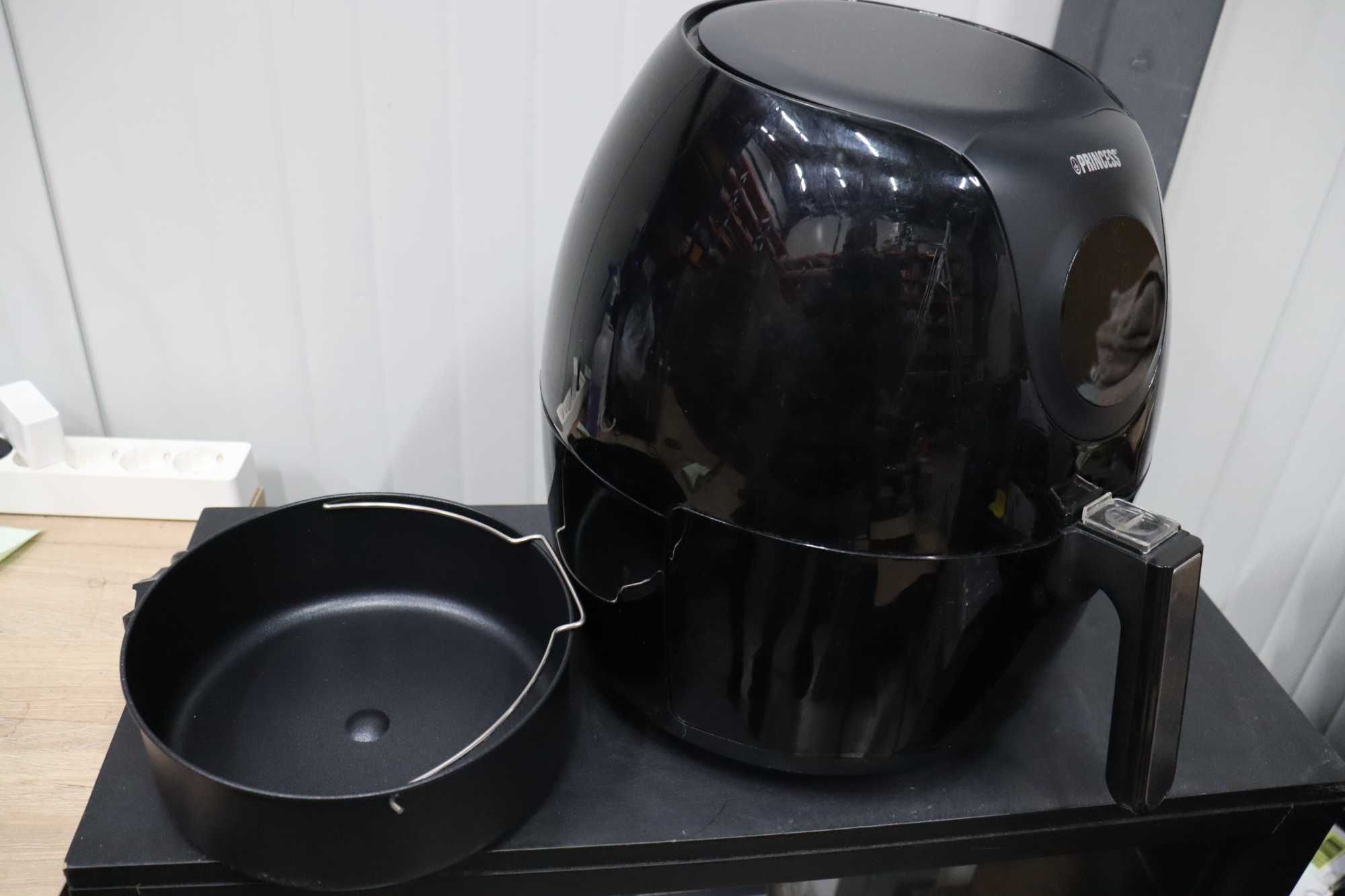 Princess Фритюрник с горещ въздух Air Fryer, 5.2л. 1700W
