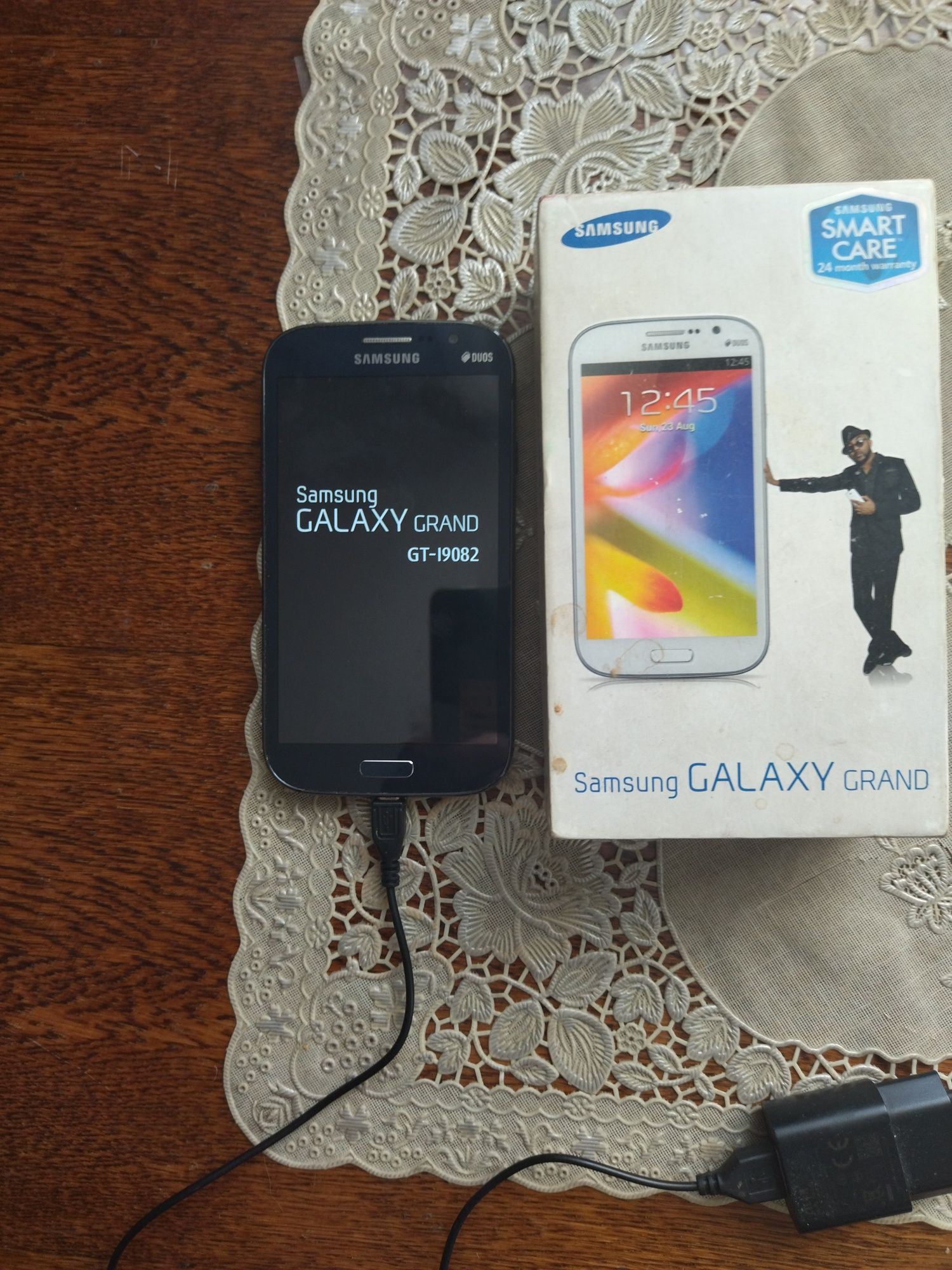 Продам  телефон Samsung